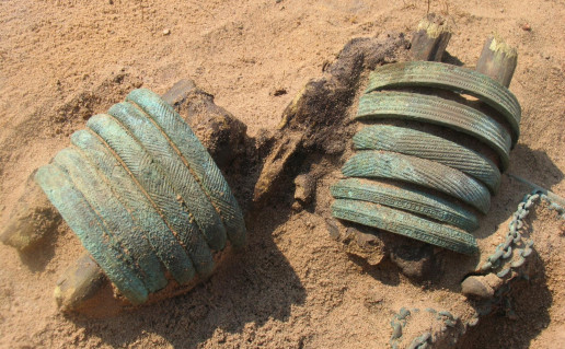 14_Kuršių pilkapio radiniai.jpg